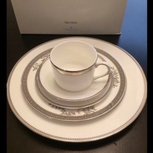 Vera Wang Wedgewood China 5 pc place setting